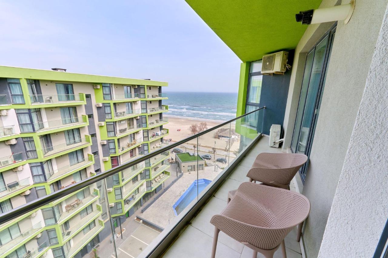 Olive Apartment In Spa N Pool Resort-Parking Mamaia Exterior photo