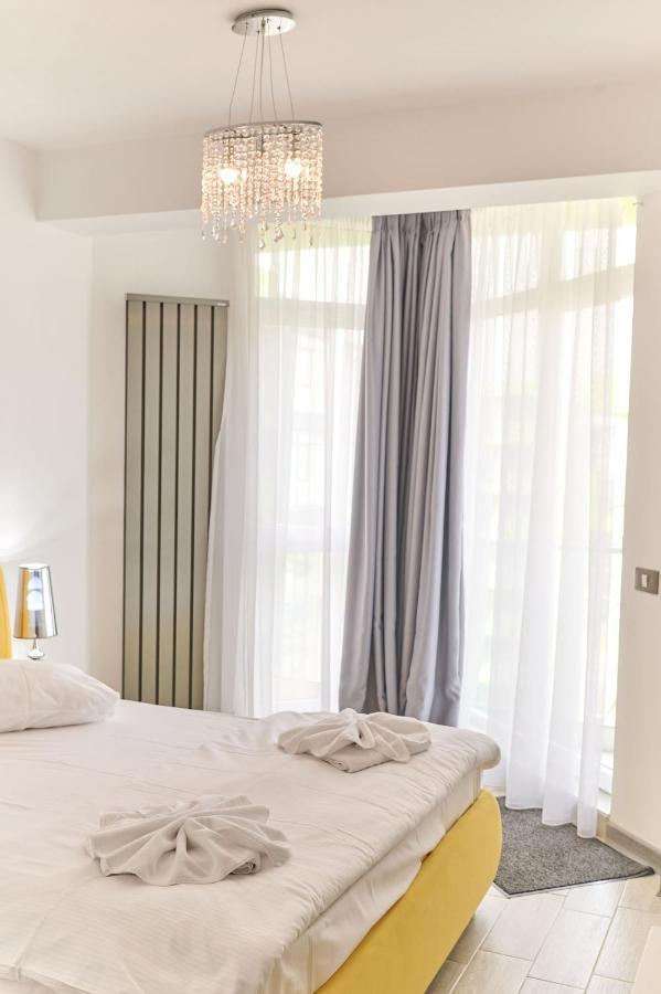 Olive Apartment In Spa N Pool Resort-Parking Mamaia Exterior photo
